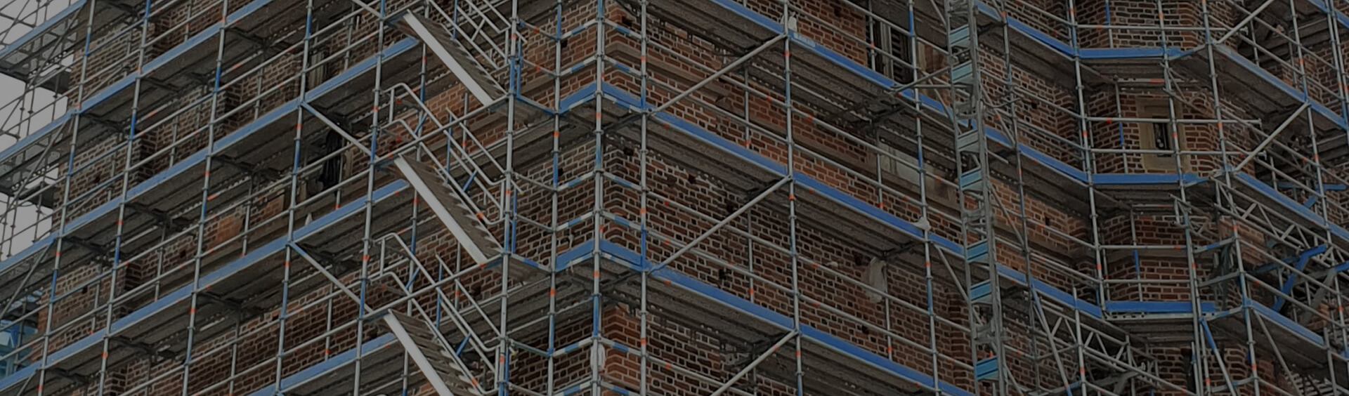 POL-MET риштування фасадні будівельні риштування рамні риштування модульні Plettac